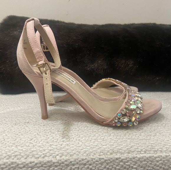 ♥️Steve Madden Size 5 1/2 Women's Heels - Picture 1 of 4
